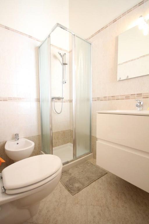 Le Tre Rose Di Mary Apartment Avola Exterior photo